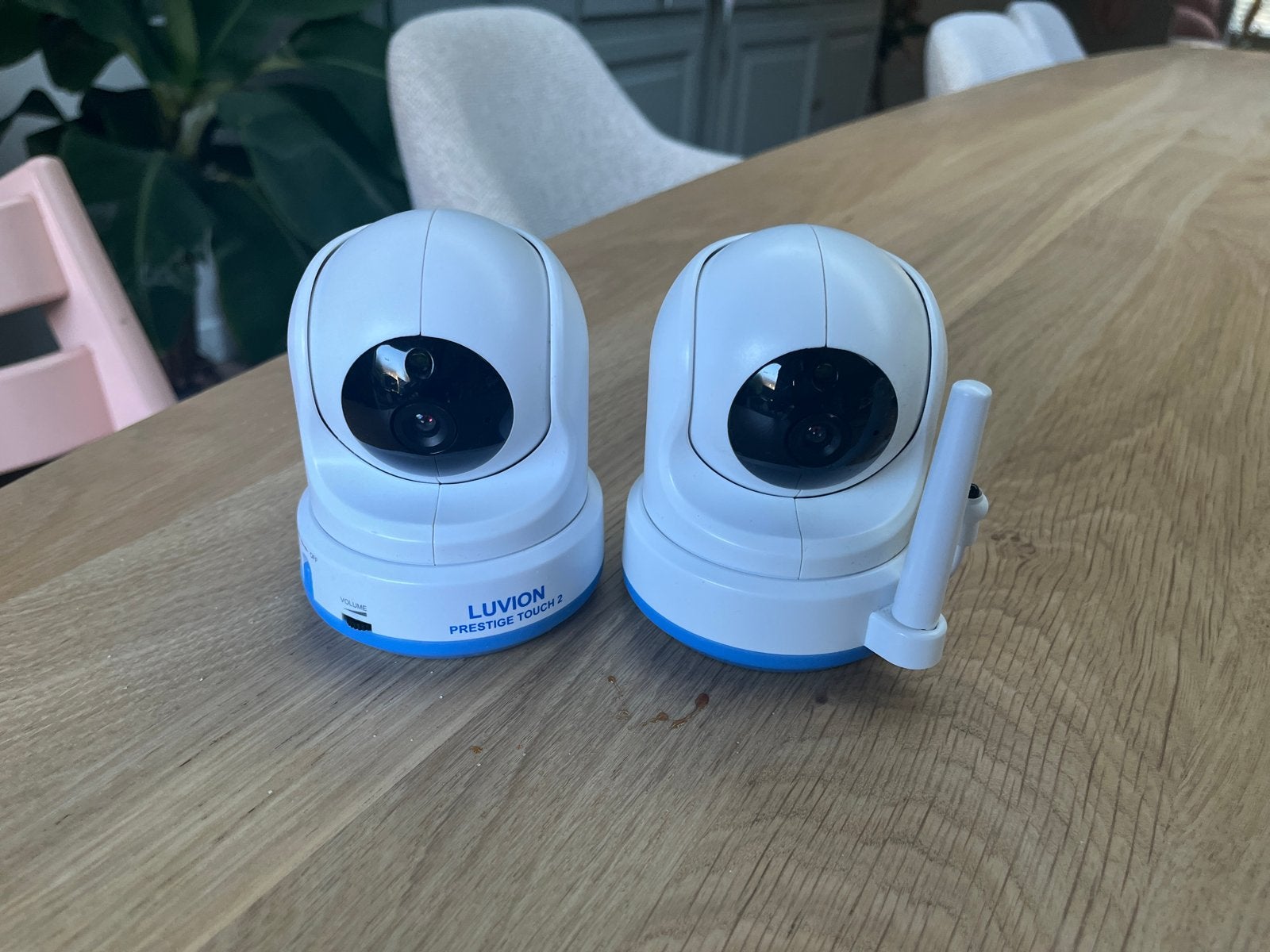 2 Luvion Prestige Touch 2 camera's met 1 adapter, Kinderen en Baby's, Ophalen, Gebruikt, Camera