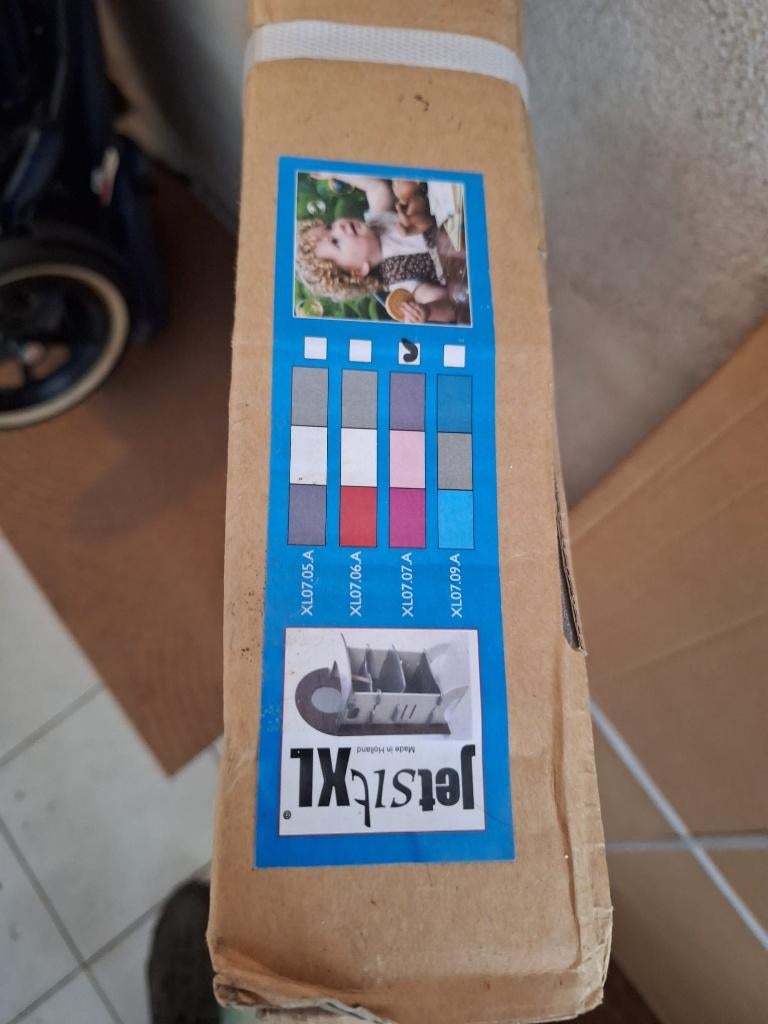 Jetsit XL kinderstoel nieuw in verpakking, Ophalen, Zo goed als nieuw, Meegroeistoel, Afneembaar eetblad