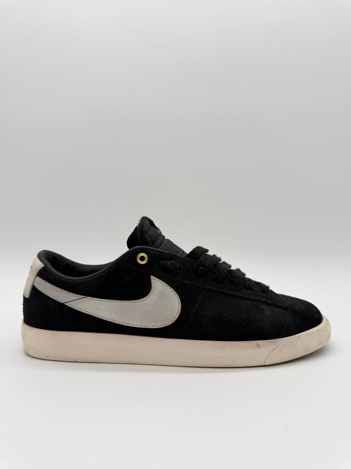 Nike SB Blazer Low GT Black Sail - Maat 42,5, ., Zwart, Ophalen of Verzenden, Sneakers of Gympen