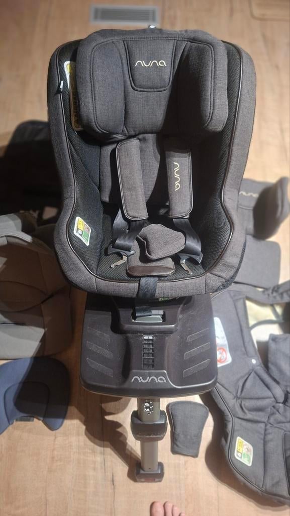 Nuna Rebl Plus i-Size Autostoel - Zo goed als nieuw, Overige merken, Verstelbare rugleuning, 0 t/m 18 kg, Ophalen of Verzenden