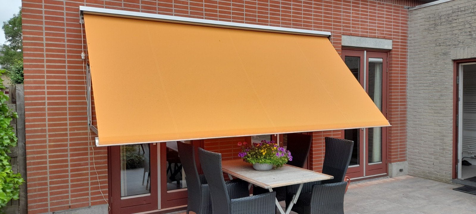 Zonnescherm, 4 meter breed , uitval 120 cm., Tuin en Terras, Zonneschermen, Ophalen, Gebruikt, Elektrisch, 250 cm tot 450 cm