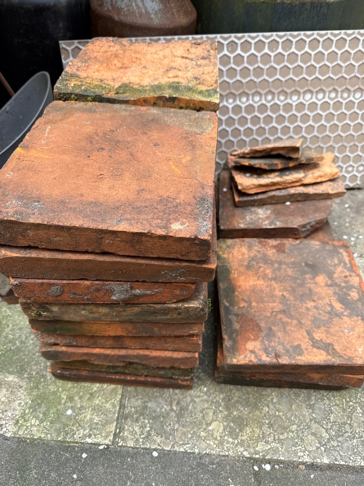 Oude terracotta plavuizen, estrikken 22x22, Doe-het-zelf en Verbouw, Tegels, Ophalen, Overige materialen, Gebruikt, 20 tot 40 cm