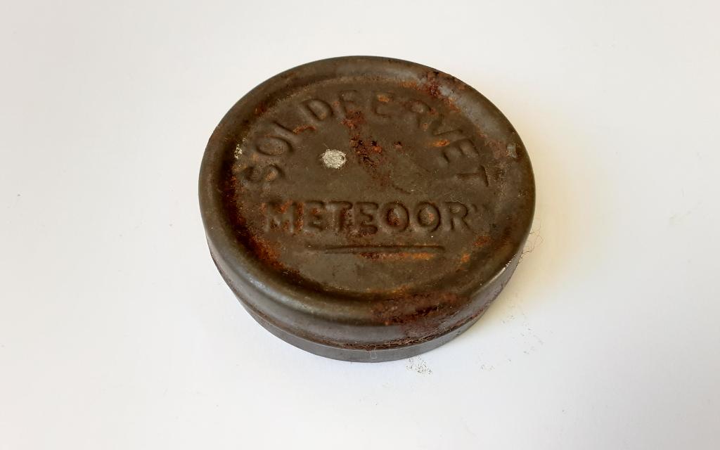 ronde doos met soldeervet van het merk "meteoor"", Ophalen of Verzenden, Overige