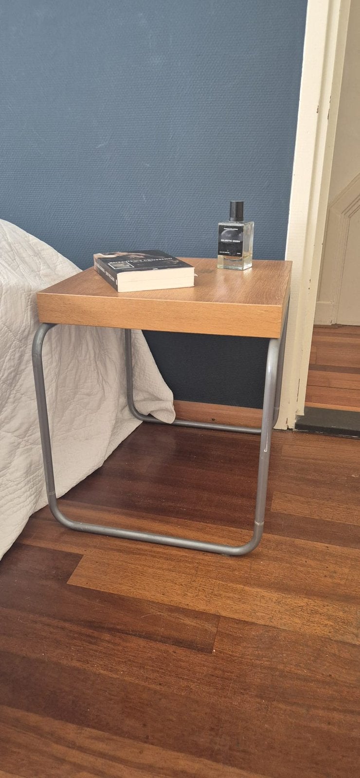 Svansbo vintage bed/side table 1999 made in, 45 tot 60 cm, Minder dan 55 cm, Gebruikt, Rechthoekig