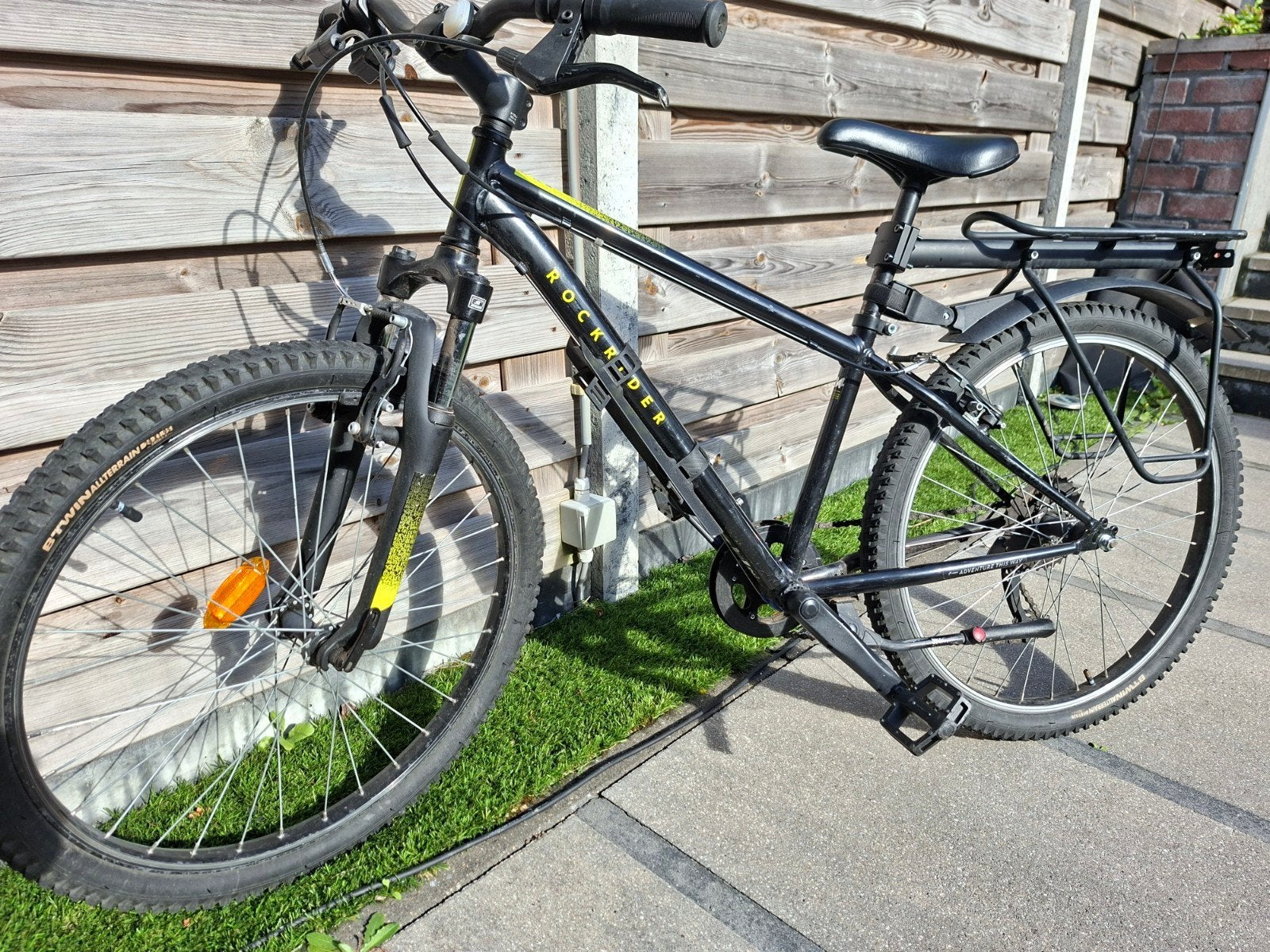 Rockrider mountainbike, zwart, met bagagedrager, Fietsen en Brommers, Gebruikt, Geen vering, Ophalen, Overige merken
