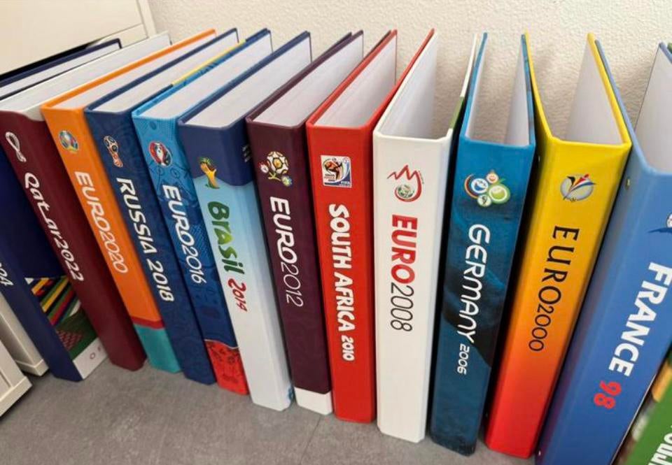 Panini WK Sticker mappen 1970,1978,1982,1986,1990 tm 2024, Ophalen, Nieuw, Meerdere stickers