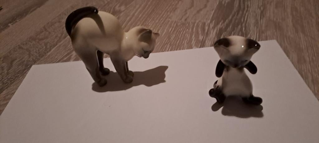 2 Vintage porceleinen poesjes, Ophalen of Verzenden, Gebruikt, Dier