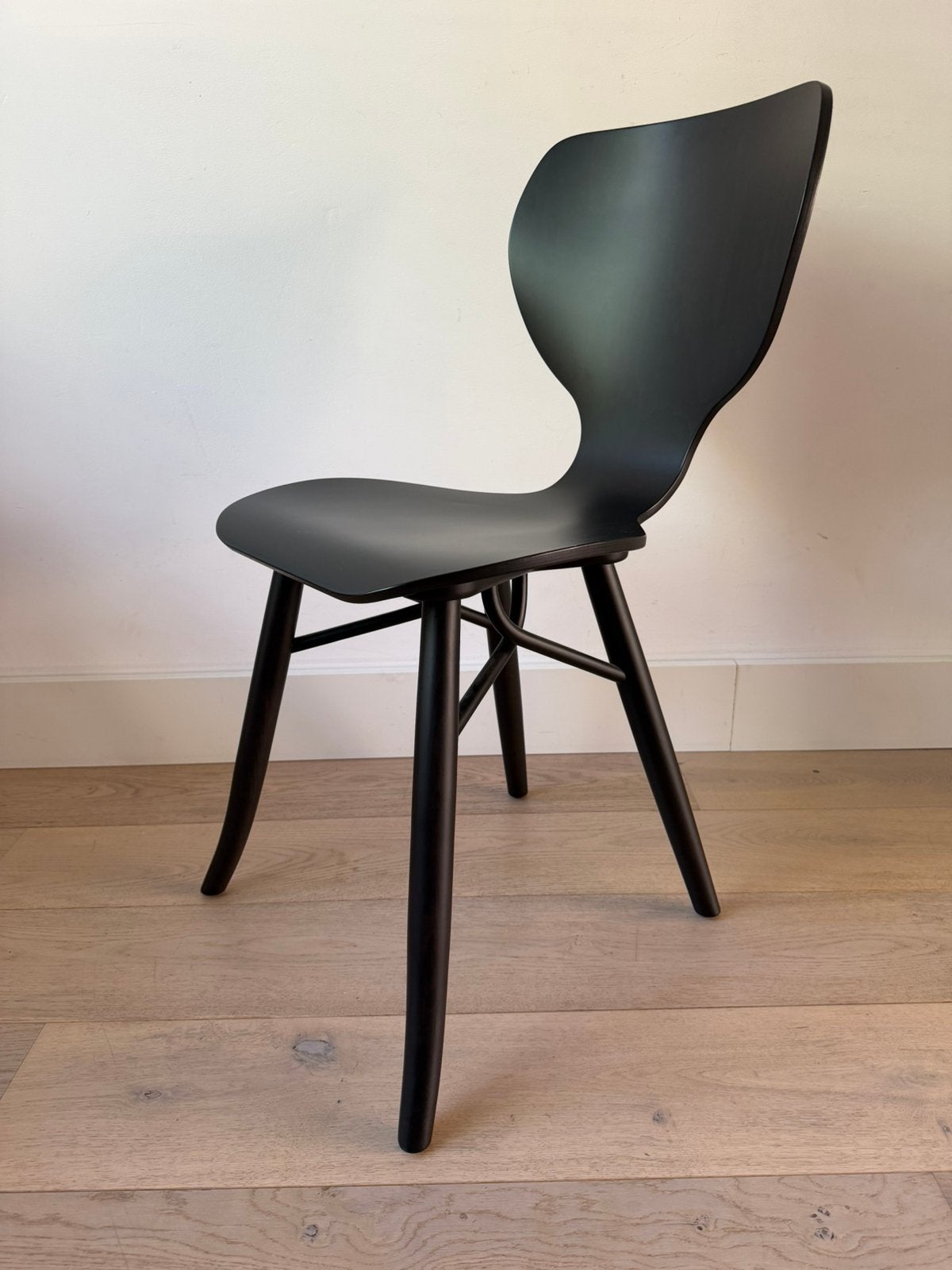 Linteloo Tulipani Roderick Vos dutch design stoel zwart., Ophalen, Zwart, Zo goed als nieuw, Eén