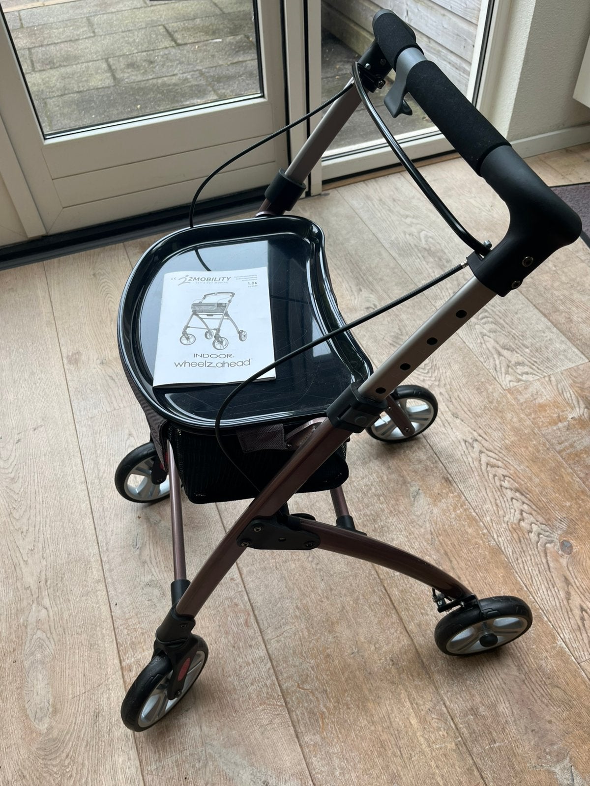 Binnenrollator Wheelzahead, Ophalen, Zo goed als nieuw
