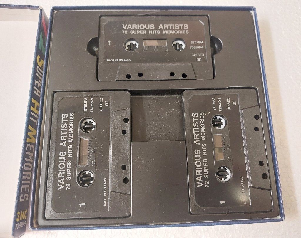 72 Super Hit Memories 3x CASSETTE BOX 60's 70's hits, Gebruikt, S*R International, NvT, Origineel