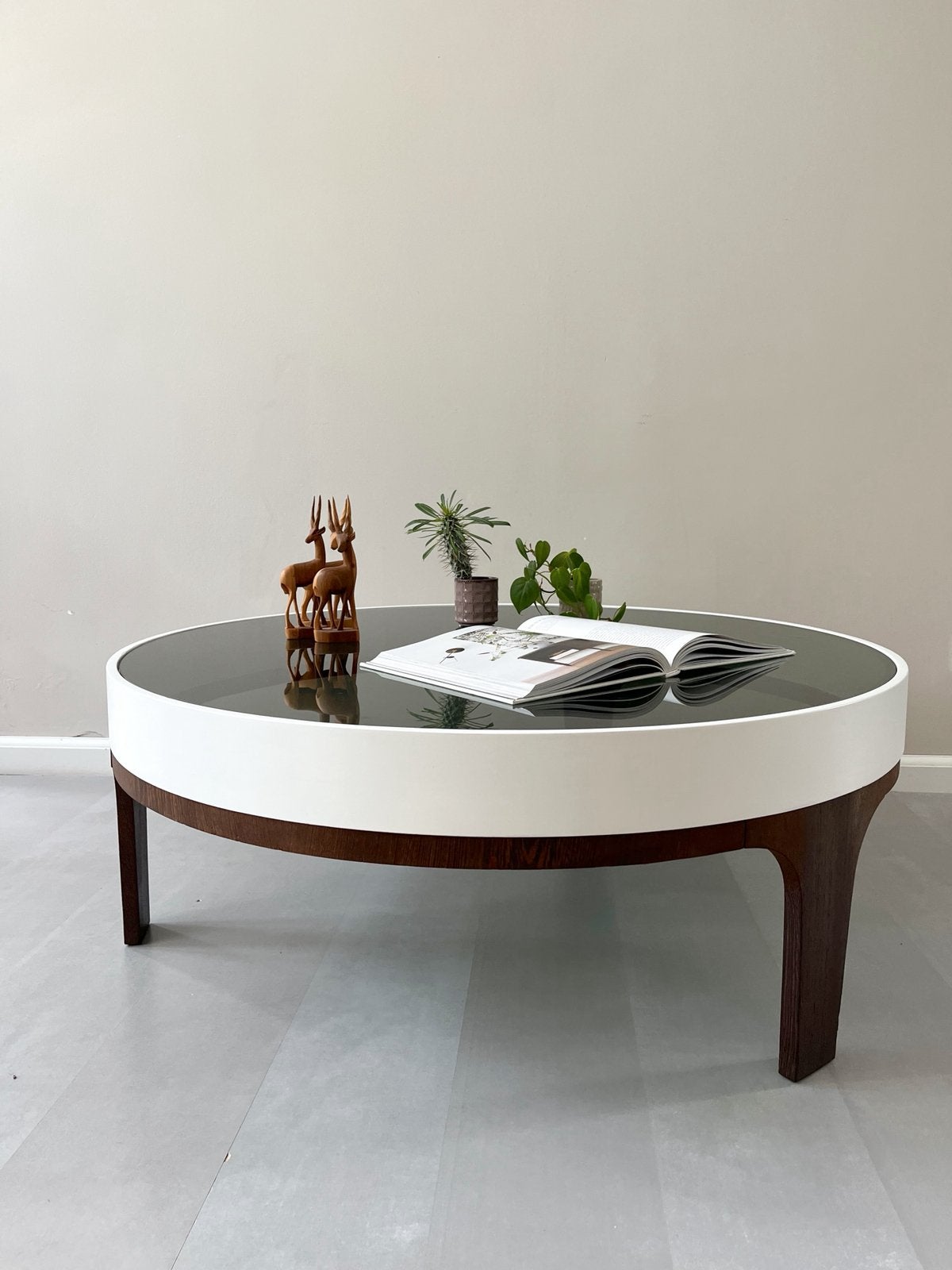 Vintage space age salontafel wengé/rookglas, jaren 60, Huis en Inrichting, Tafels | Salontafels, Ophalen, Gebruikt, Space age, midcentury, sixties, retro