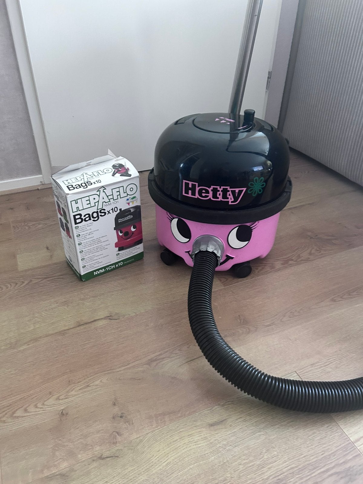 Hetty stofzuiger 620w 8kg, Ophalen, Gebruikt, 1600 tot 2000 watt, Numatic