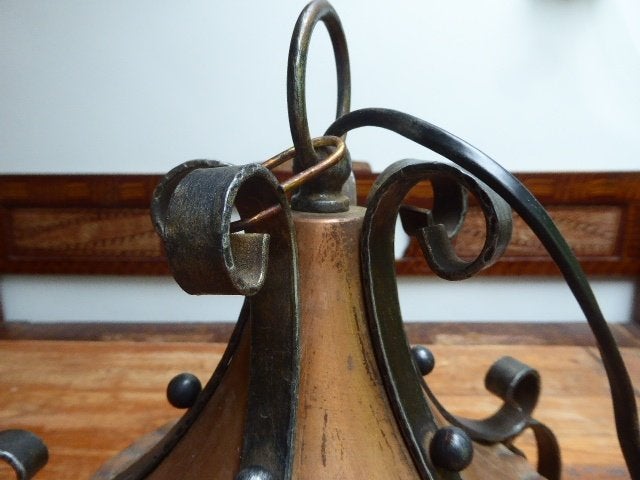 Vintage smeedijzeren hanglamp met persglazen bol, Ophalen of Verzenden