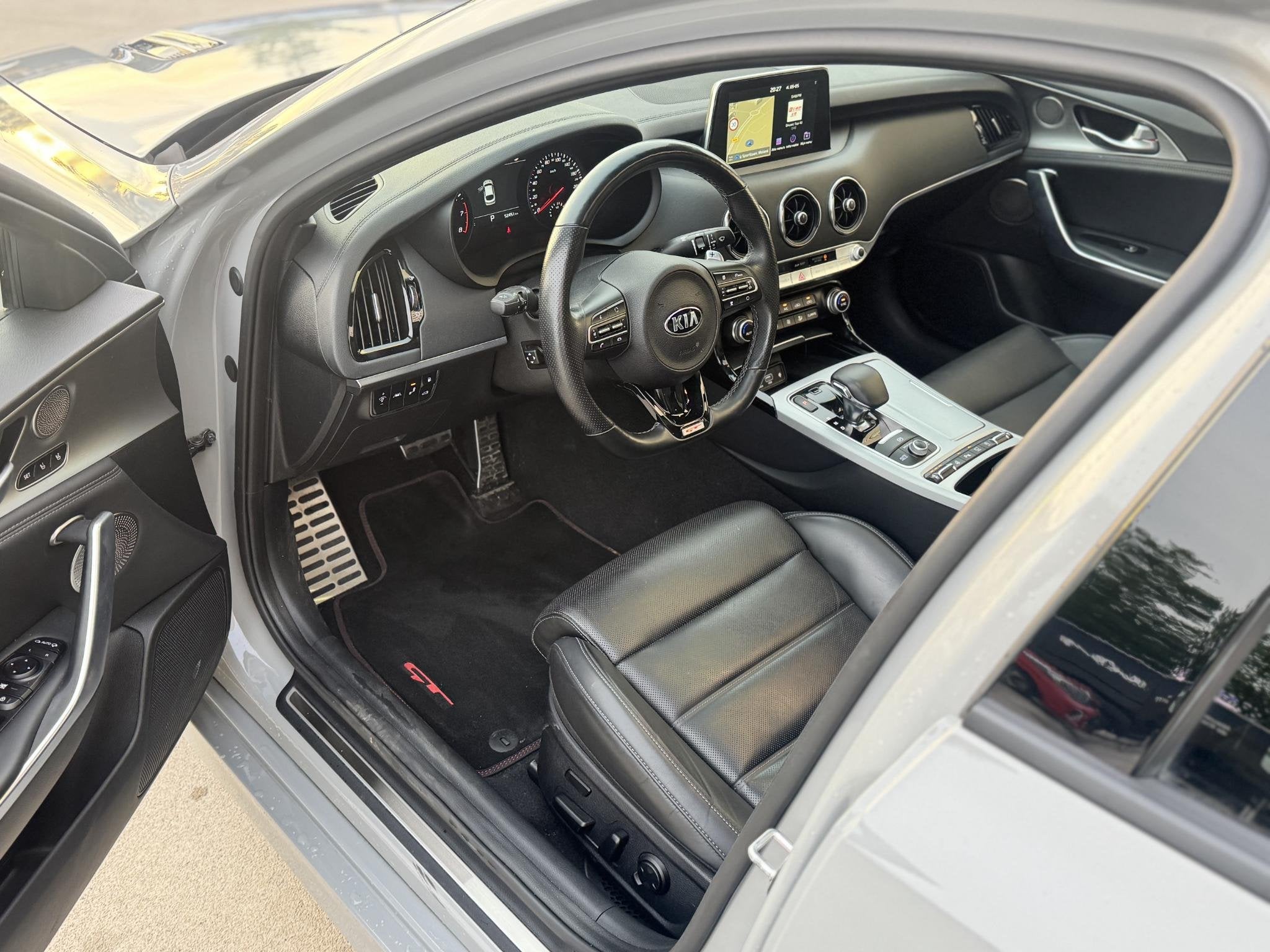 Kia Stinger 3.3 V6 T-GDI AWD GT 52450 km ! | Keurige auto !, Gebruikt, Euro 6, 3342 cc, 1000 kg