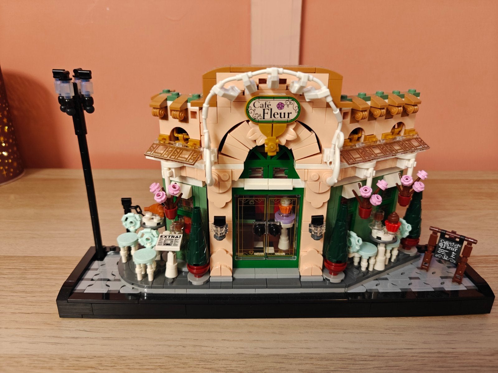 Lego 10362 Frans Cafe, Gebruikt, Lego, Ophalen of Verzenden, Complete set