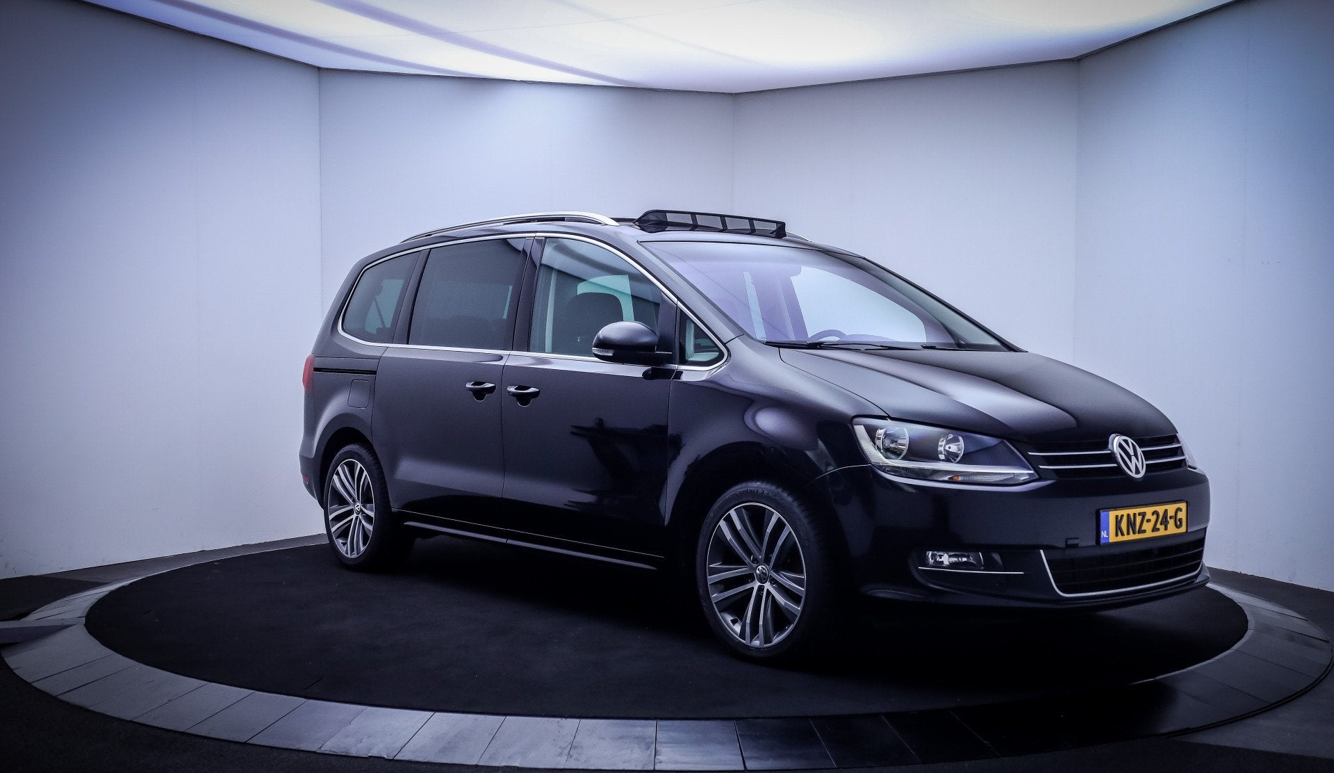 Volkswagen Sharan 1.4 TSI Dsg 7p HIGHLINE Exclusive PANO | A, Zwart, 4 cilinders, 150 pk, 7 stoelen