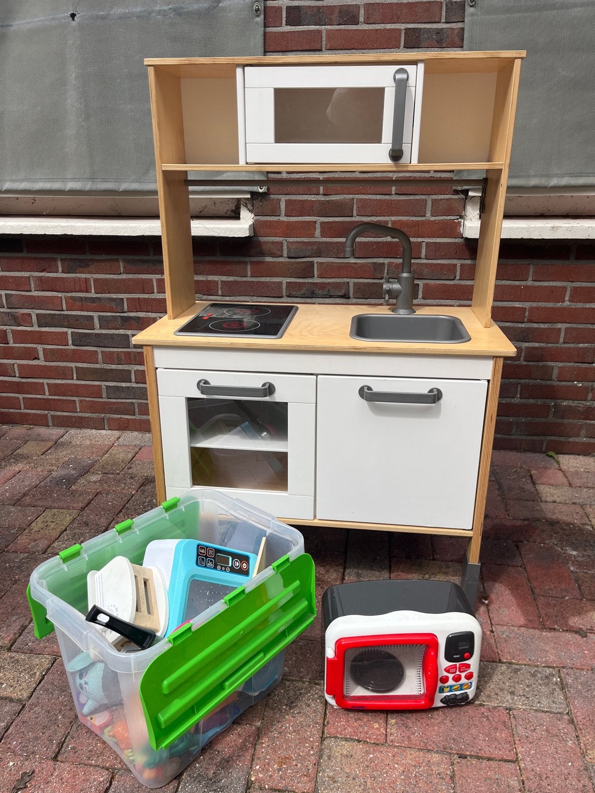 Houten ikea speelkeuken met accessoires en magnetron, Ophalen, Gebruikt, Hout, Speelkeuken