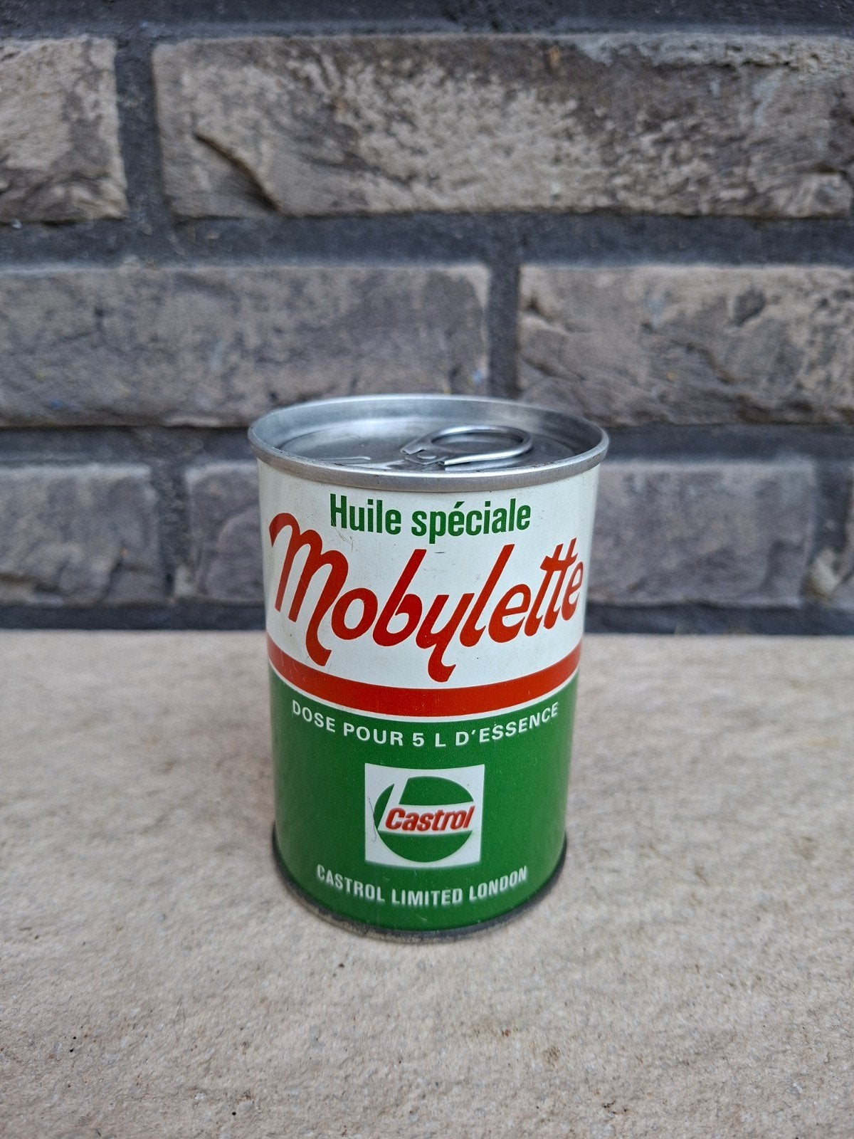 zeer mooi CASTROL Mobylette olie blikje (nos), Ophalen of Verzenden, Zo goed als nieuw, Overige