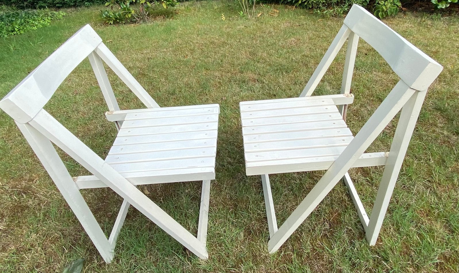 Set van 2 witte houten opklapstoelen retro, Ophalen, Gebruikt, Hout, Inklapbaar