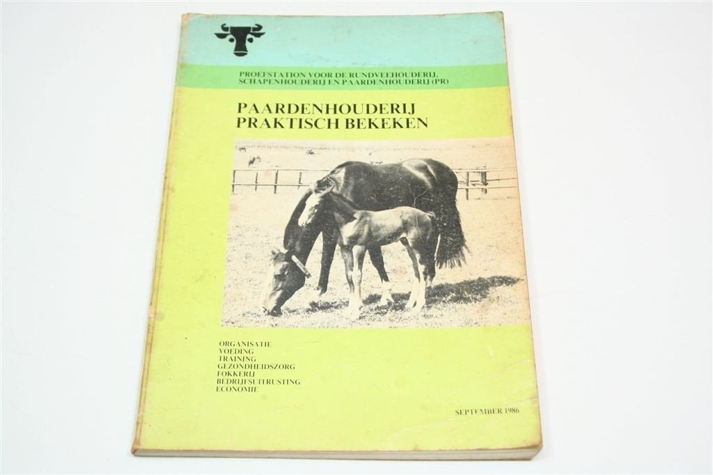 Paardenhouderij Praktisch — Verzorging Training Fokkerij, Boeken, Ophalen of Verzenden, Gelezen, Honden