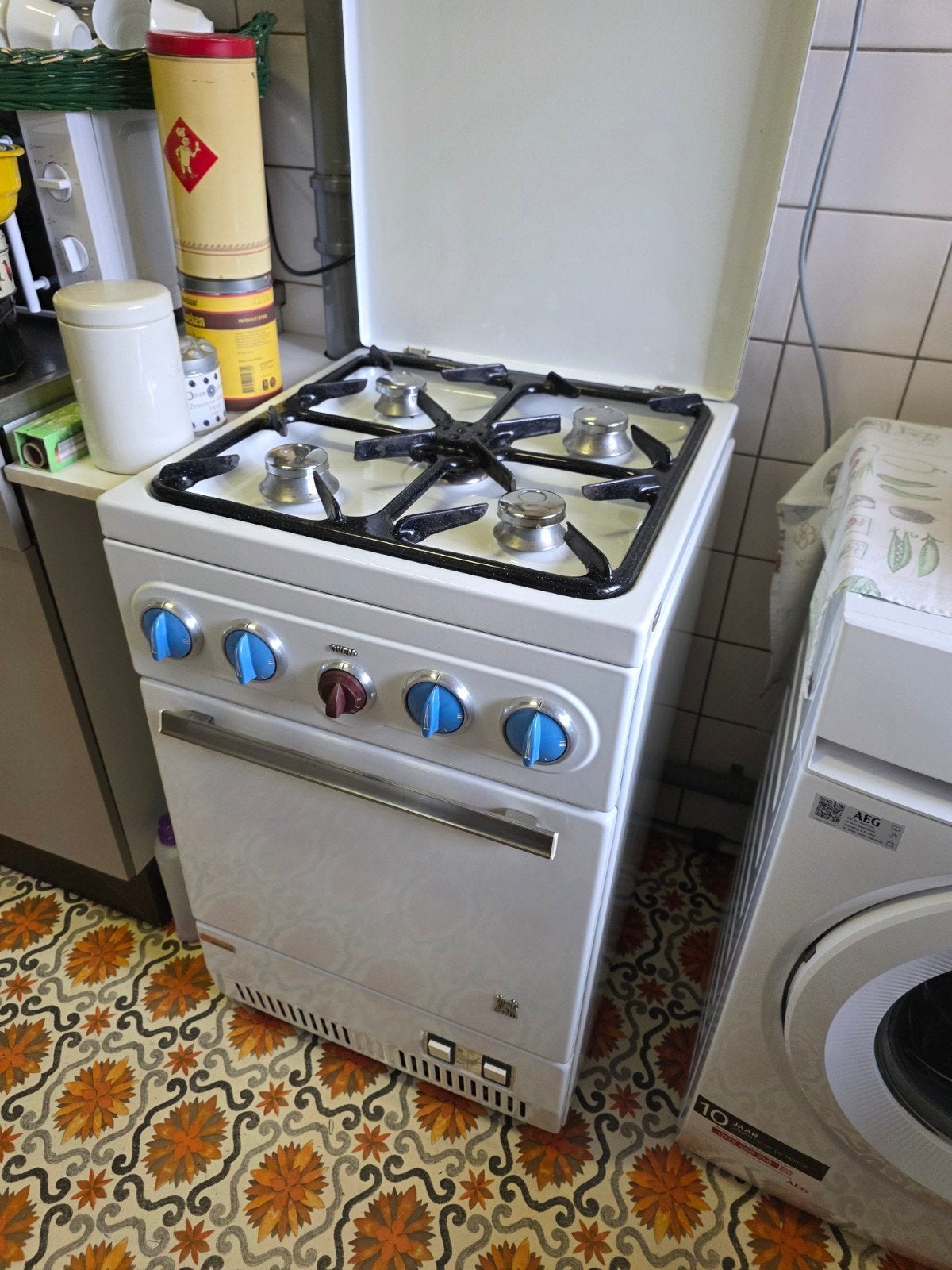 Vintage etna gasfornuis met oven., Gebruikt, Gas, Vrijstaand, 85 tot 90 cm