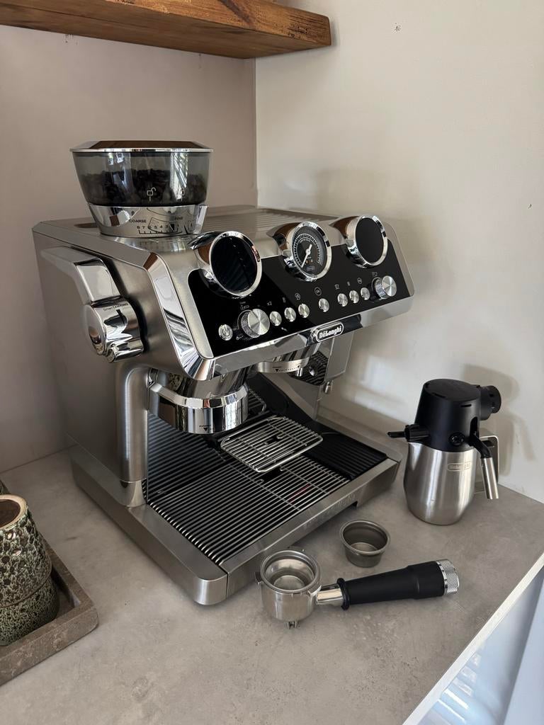 De'Longhi La Specialista Maestro espressomachine, Ophalen of Verzenden, Zo goed als nieuw, De'Longhi, Koffiebonen