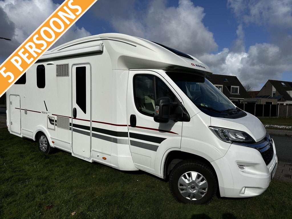 Adria Matrix M 670 SL Lengtebedden + hefbed, Caravans en Kamperen, Campers, Luifel, Ringverwarming, Koelkast, Bedrijf