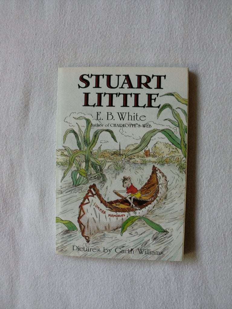 E.B. White - Stuart Little (paperback), Ophalen of Verzenden, Gelezen, E.B. White