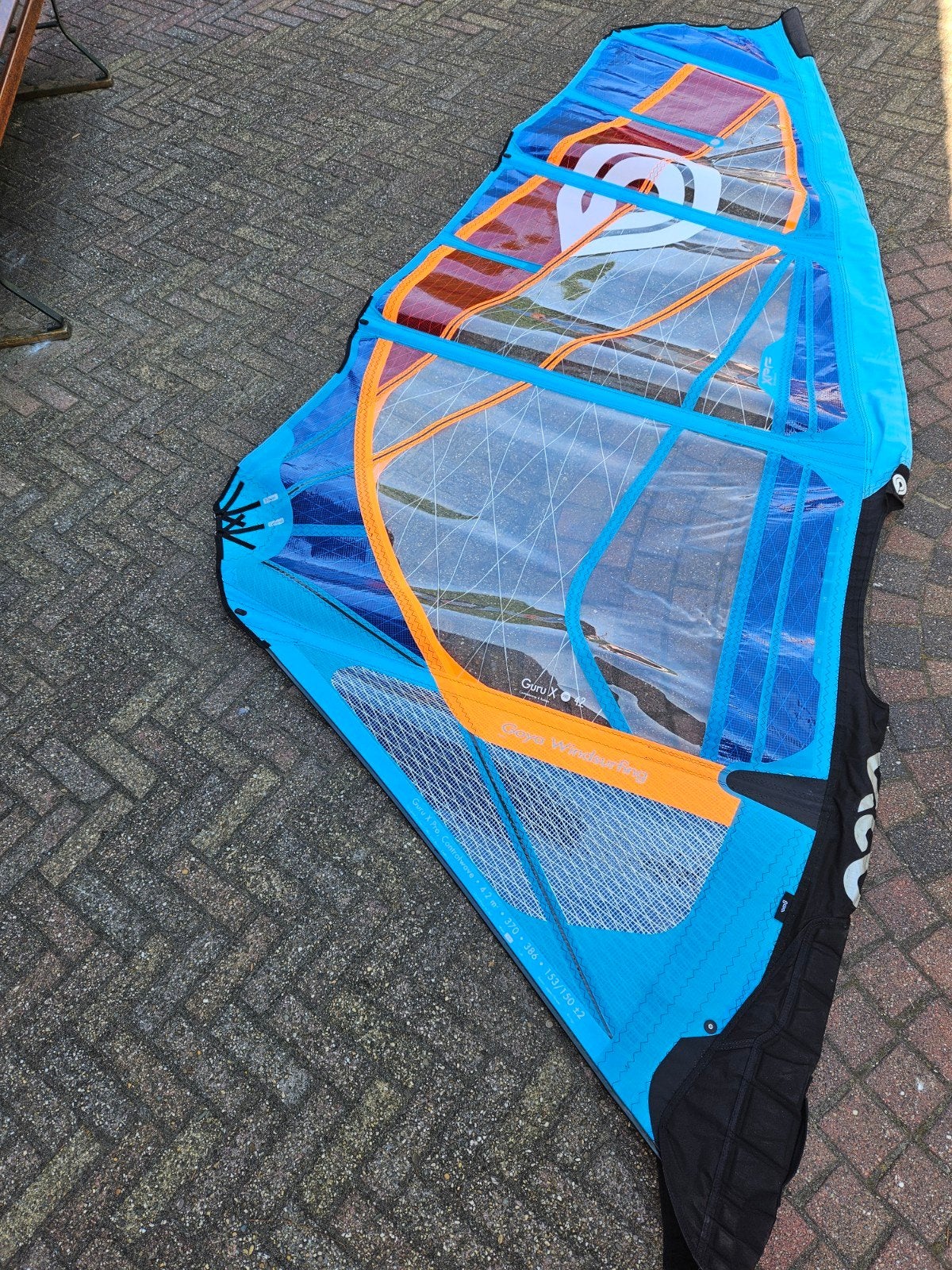 Goya Guru X Pro Controlwave 4.2 m² windsurfzeil, Ophalen, Met draagtas, 3.5 tot 5 m², Zo goed als nieuw