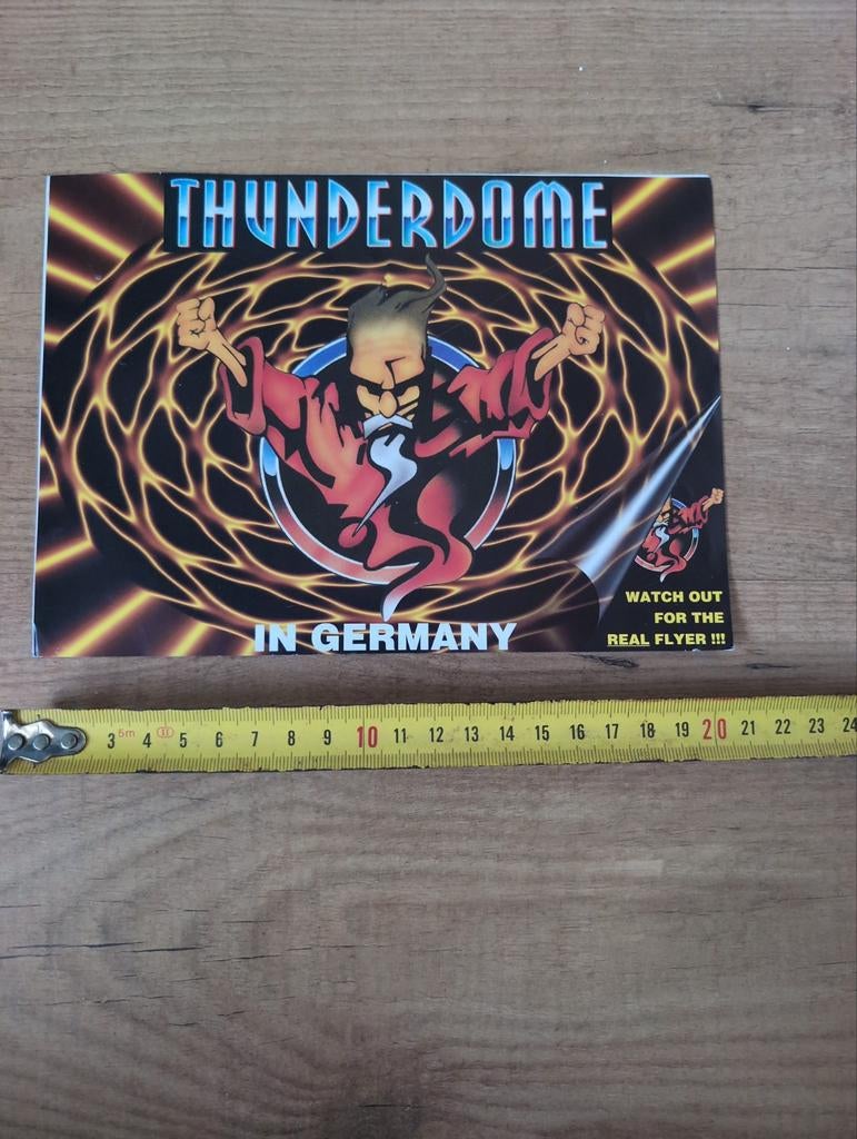 Thunderdome Kölner sporthalle flyer, Ophalen of Verzenden, Film en Tv