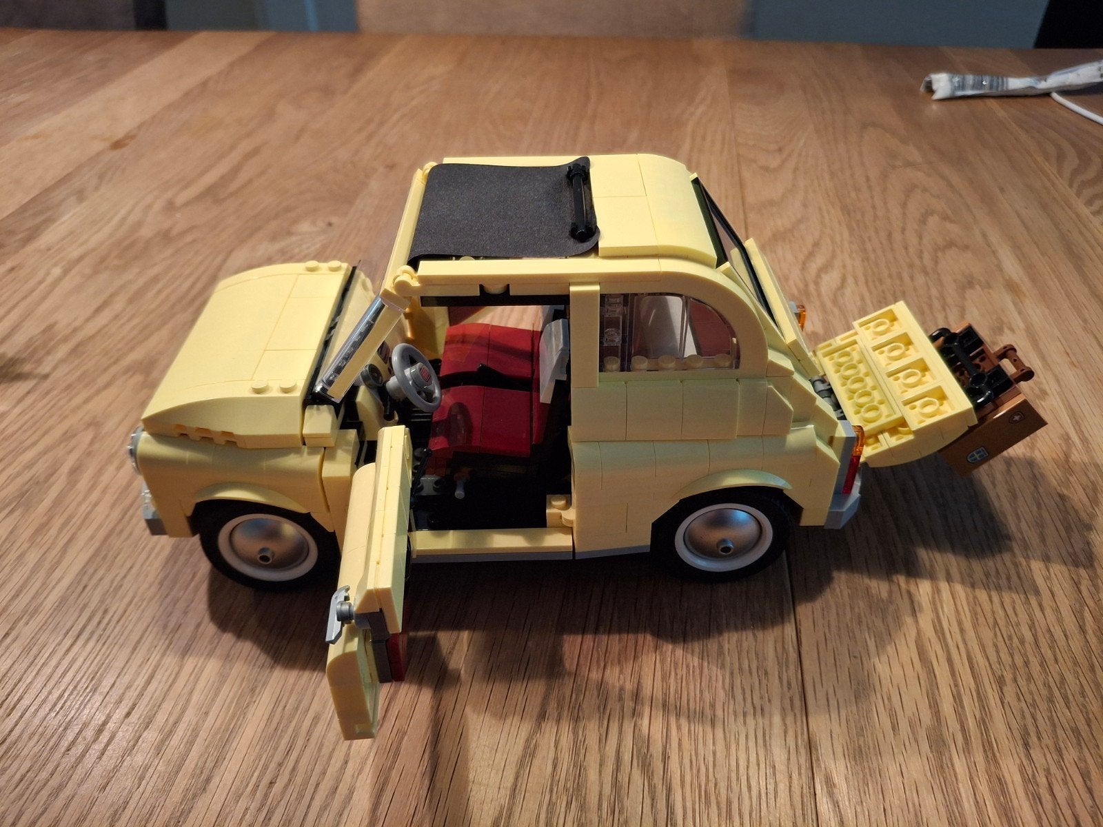 LEGO 10271 Fiat 500 - Zo goed als nieuw, Lego, Ophalen of Verzenden, Zo goed als nieuw, Inclusief instructies
