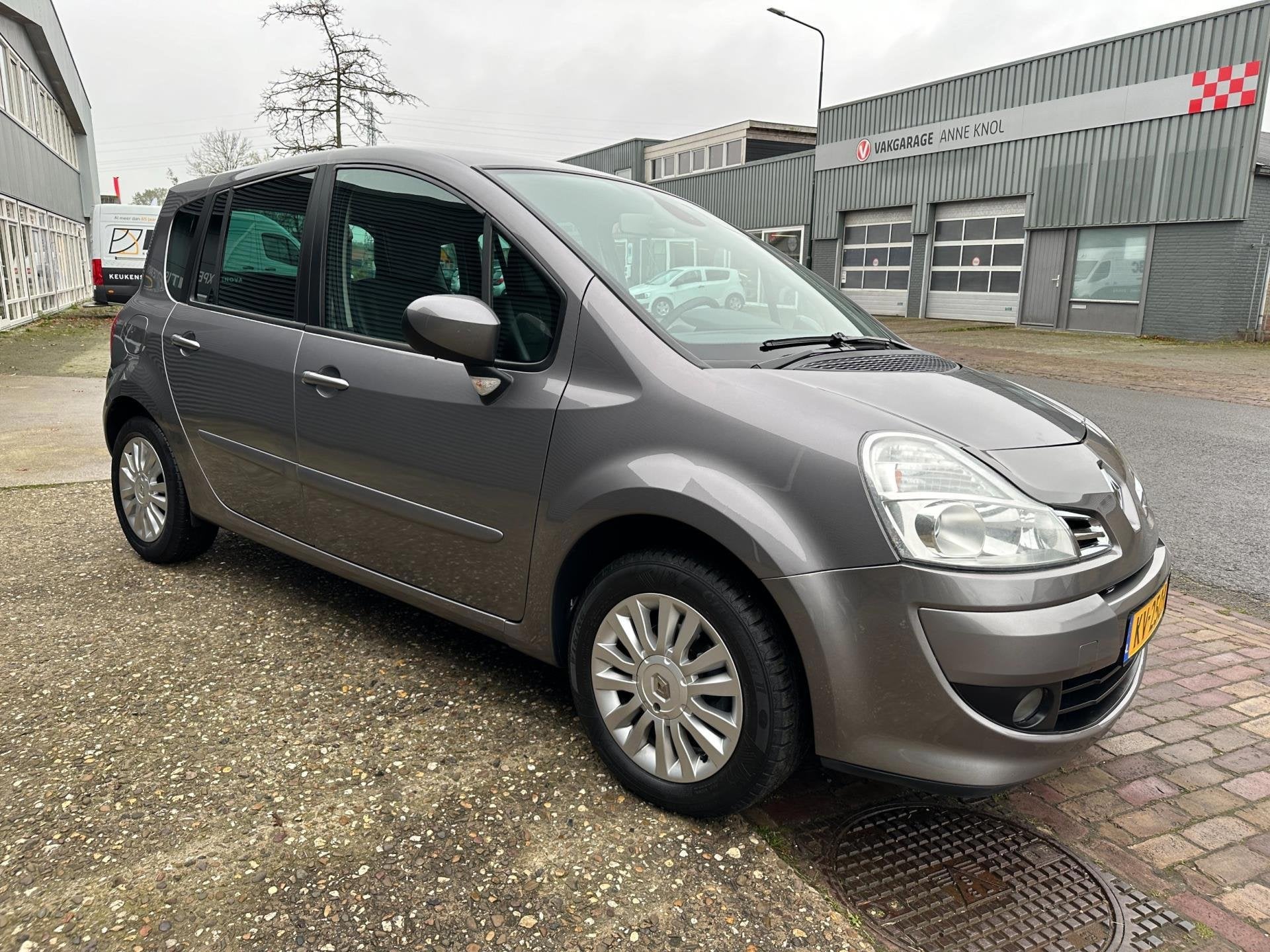 Renault Grand Modus 1.6-16V Night & Day Automaat, Auto's, Euro 5, Stof, Zwart, 4 cilinders