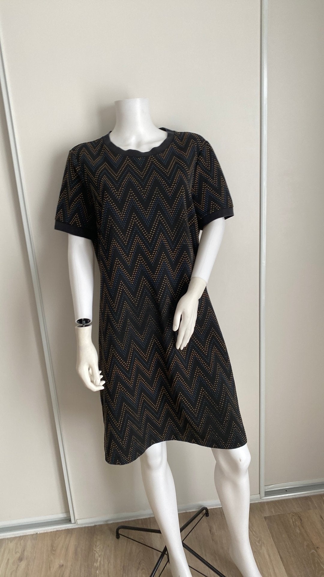 Herfst jurk van steps 44, Kleding | Dames, Bruin, Maat 42/44 (L), Ophalen of Verzenden, Zo goed als nieuw