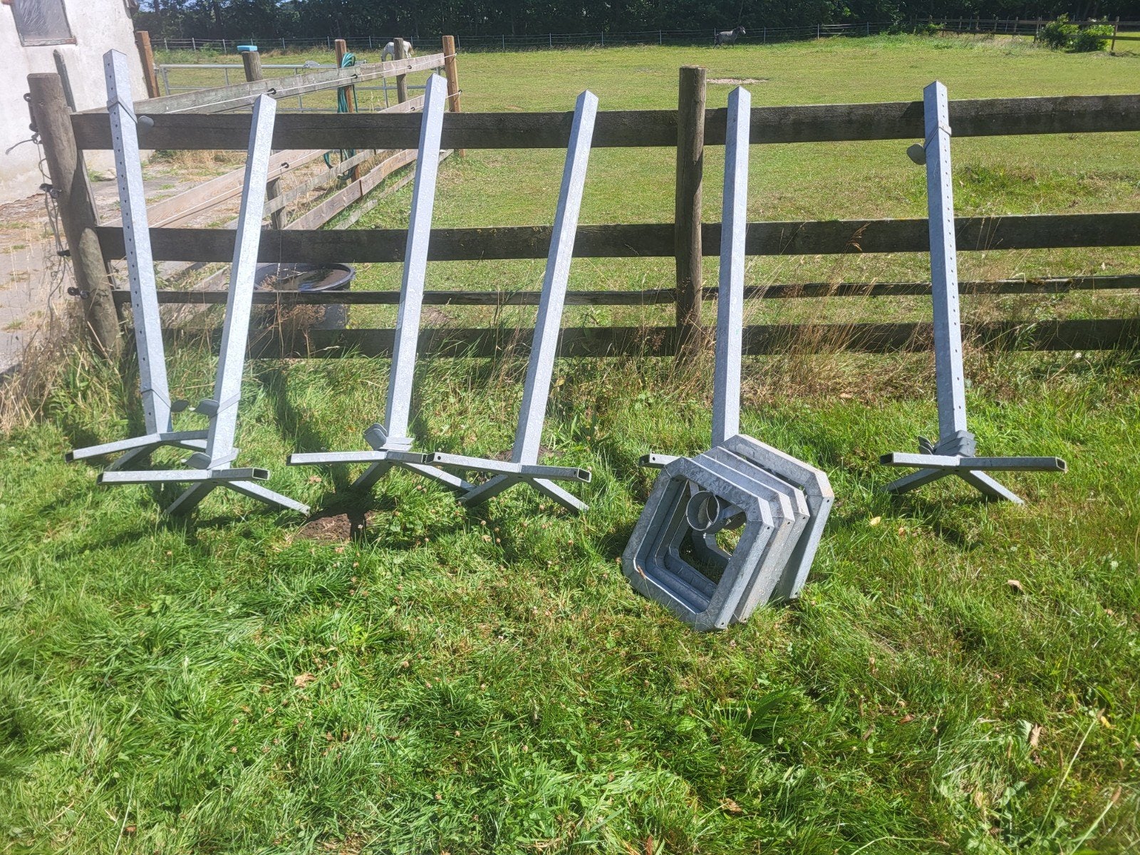 Springstaander en cavaletti staanders, Dieren en Toebehoren, Paarden en Pony's | Overige Paardenspullen, Ophalen, Gebruikt, Springen
