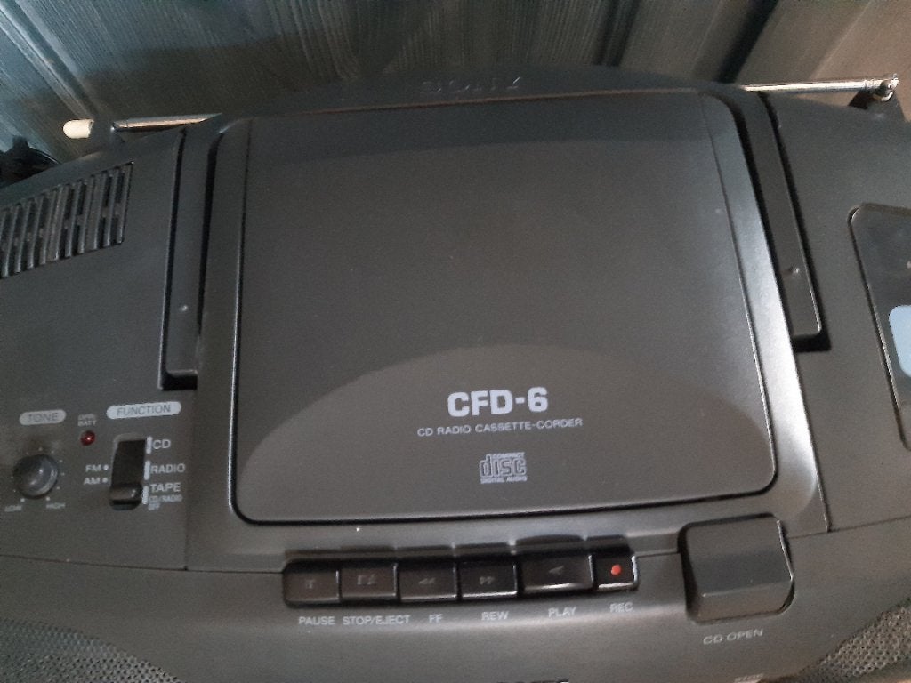 Sony cfd6 radio cd ., Ophalen, Gebruikt, Radio, Met cd-speler