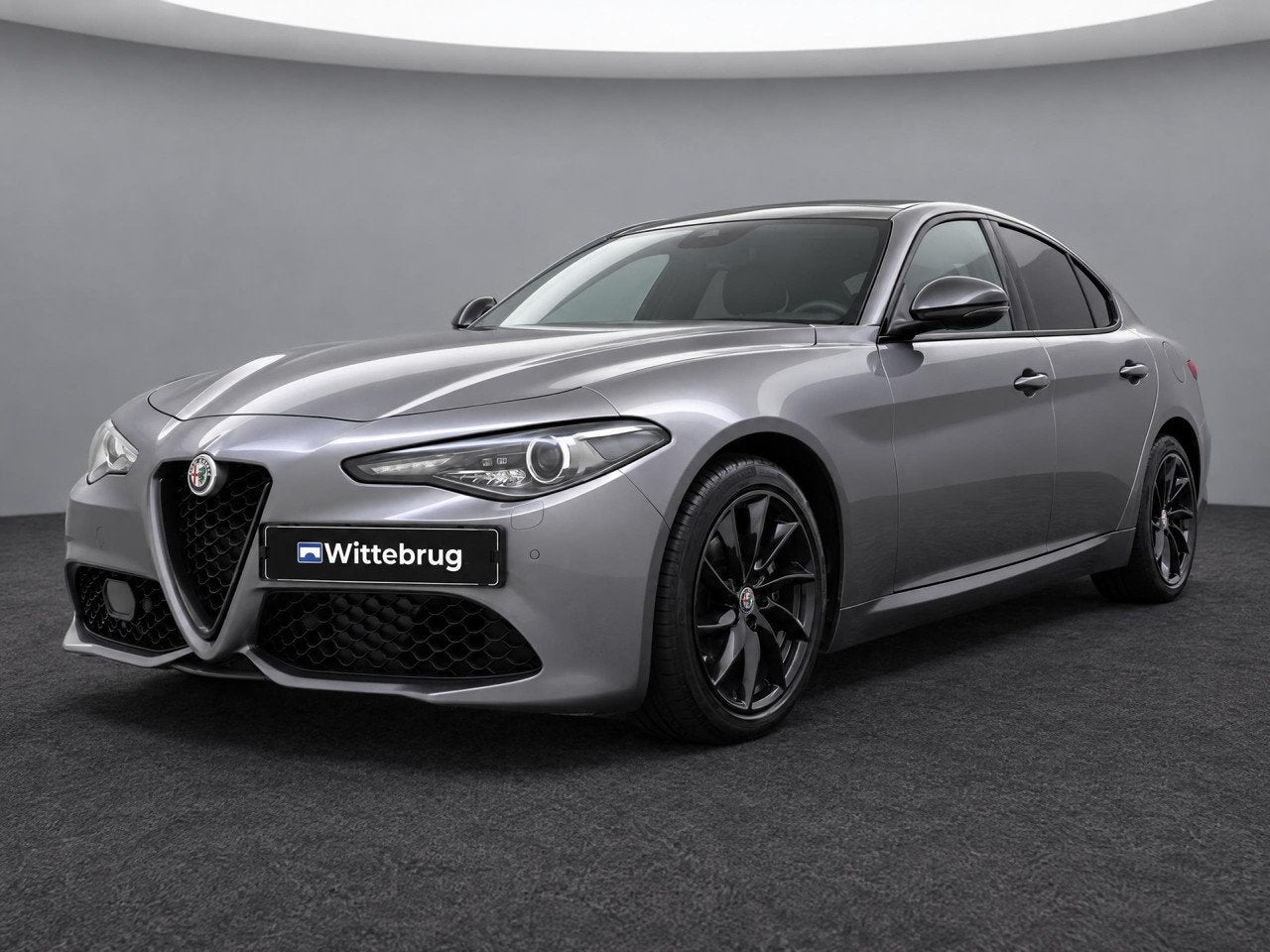 Alfa Romeo Giulia 2.0T Super | Navigatie | Camera | Lederen, Auto's, Automaat, 4 cilinders, Automatische klimaatregeling, Sedan