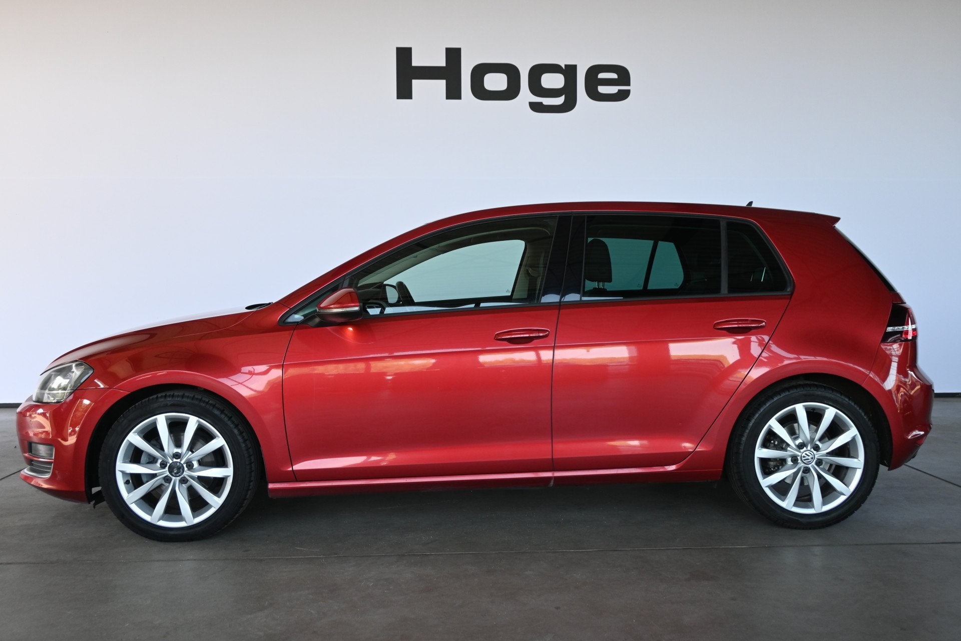 Volkswagen Golf 1.4 TSI Highline Nap Automaat Navigatie Crui, Euro 5, Gebruikt, 4 cilinders, Met garantie (alle)