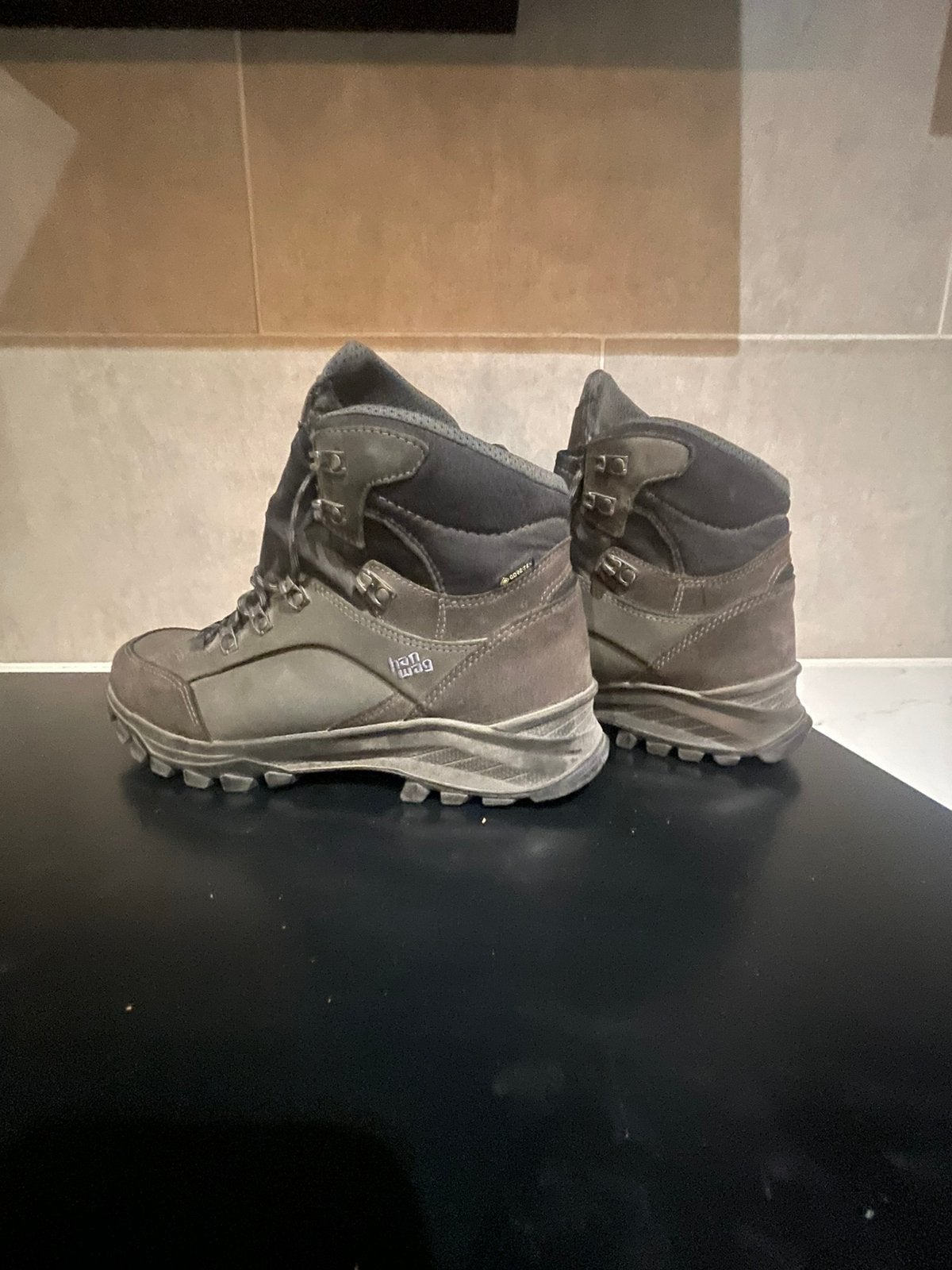 Hanwag Banks GTX maat 43, Sport en Fitness, Bergsport en Wandelen, Ophalen, Zo goed als nieuw, Schoenen