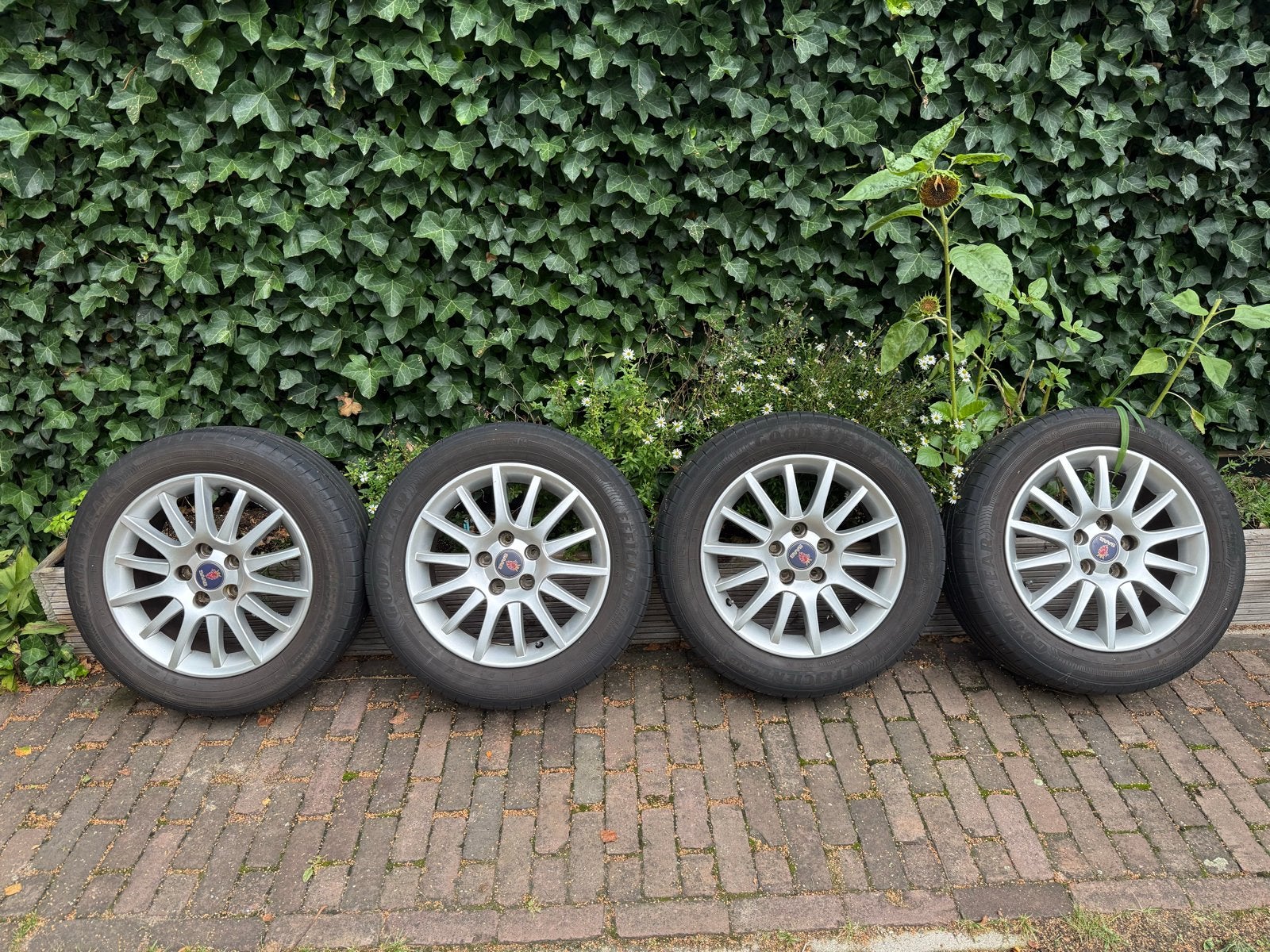 Saab velgen met Goodyear zomerbanden - 205/55 R16, Auto-onderdelen, Banden en Velgen, Ophalen, Gebruikt, 16 inch, Banden en Velgen