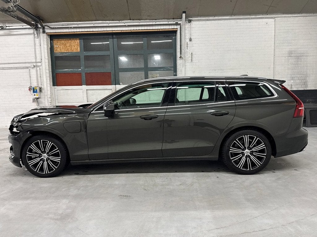 Volvo V60 2.0 T6 Recharge AWD Business Pro | SOH 94,9% | Nav, Auto's, Volvo, Automaat, Gebruikt, Euro 6, 4 cilinders