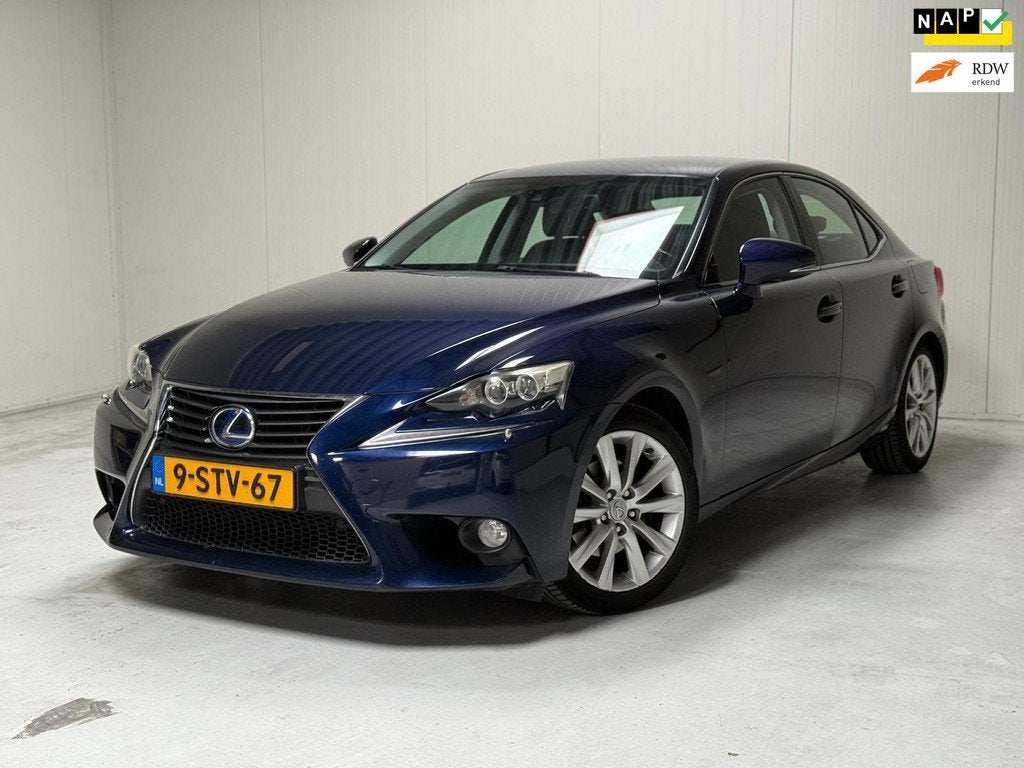 Lexus IS 300h Edition, Auto's, Lexus, Automaat, Euro 5, Achterwielaandrijving, 750 kg