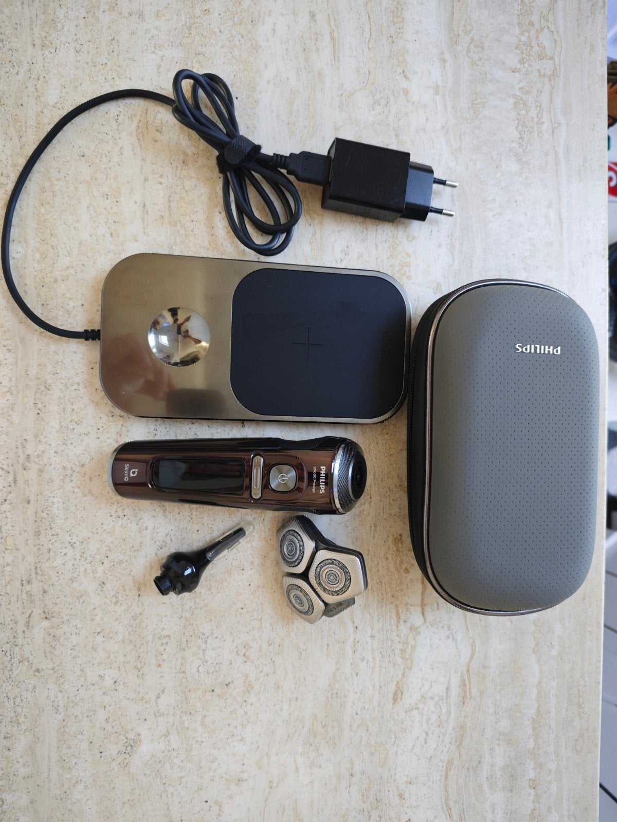 Philips S9000 Prestige Scheerapparaat met Oplaadstation, Ophalen of Verzenden, Zo goed als nieuw, Scheren en Epileren