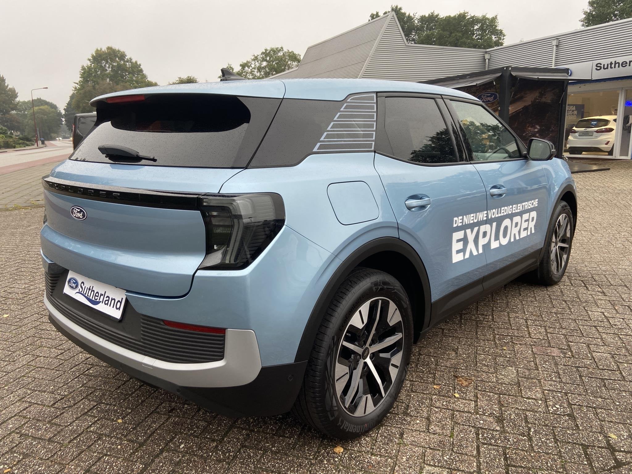 Ford Explorer Style Standard Range RWD 58 kWh 190pk 1.800kg, Auto's, Automaat, Dealer onderhouden, 1800 kg, Zwart