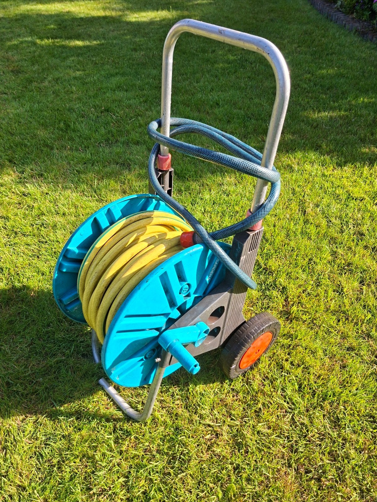 Slangenwagen Gardena, 20 meter slang met classic tuinspuit, Ophalen, Gebruikt