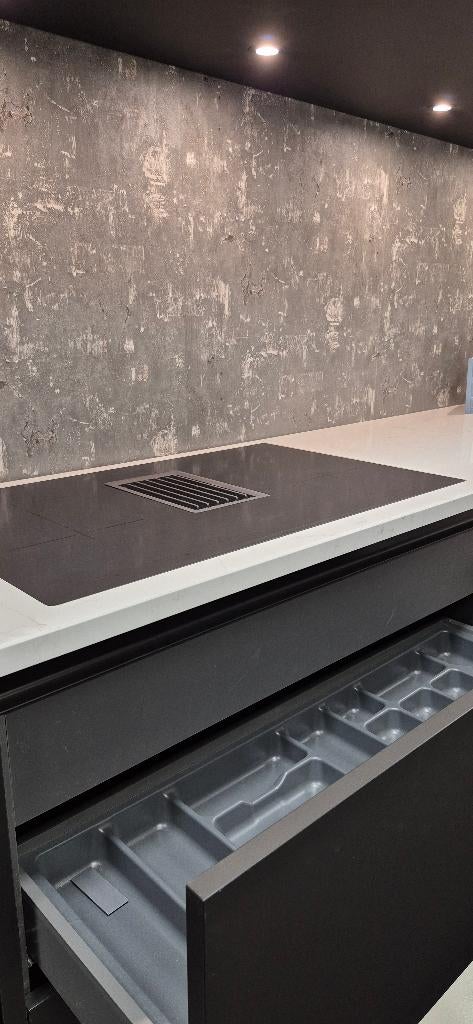 Showmodel: Pure rechte keuken zwart compleet, Ophalen, Overige materialen, Zwart, Overige typen