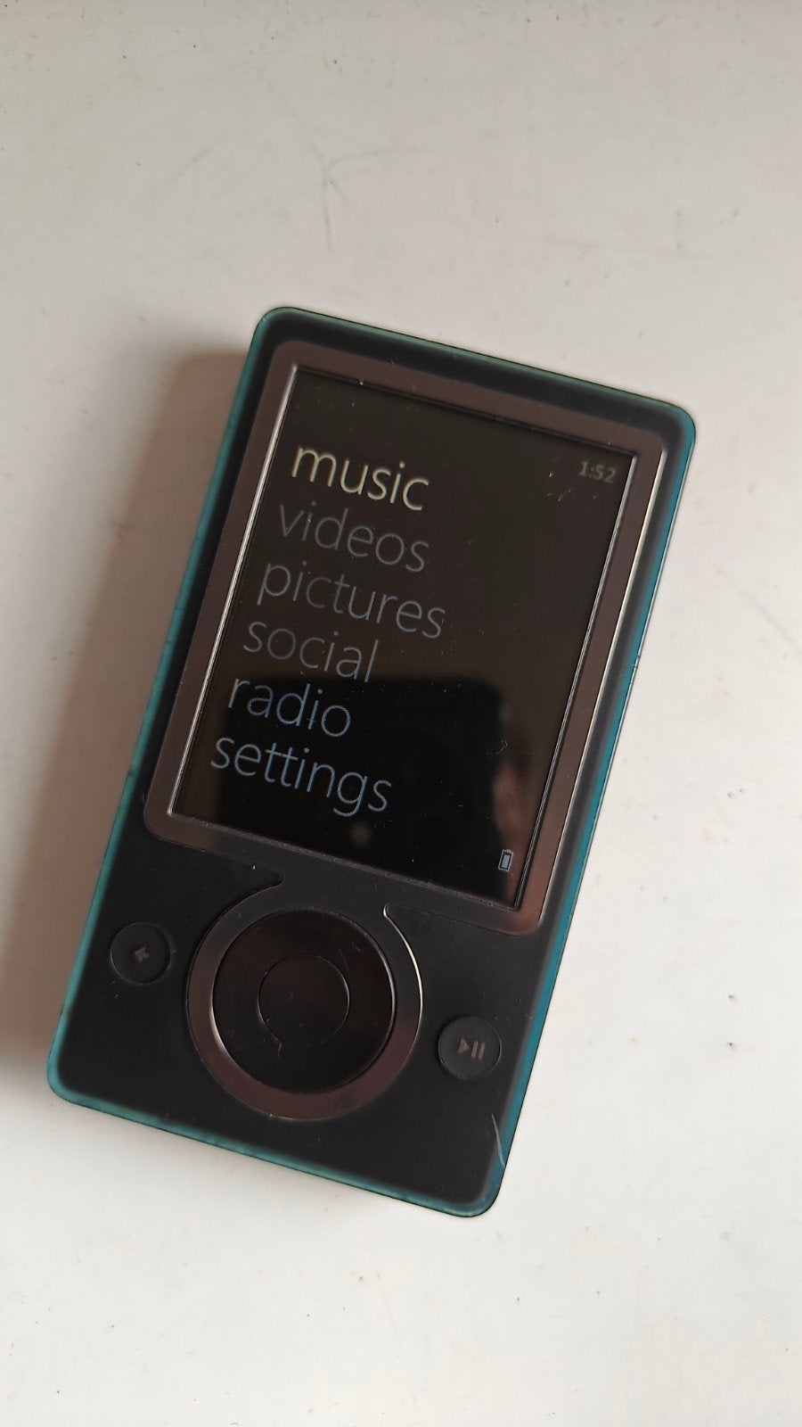 Zune 30GB met Dock, FM Transmitter en Oplader, Overige merken, Gebruikt, Met radio, Ophalen of Verzenden