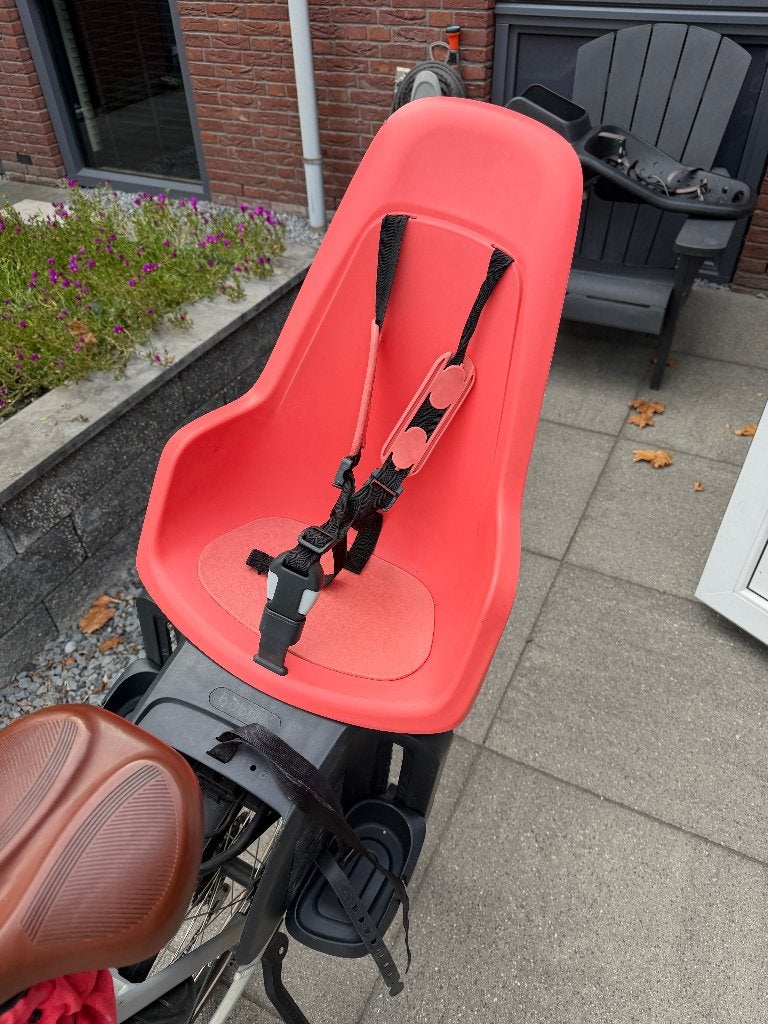Bobike Fietsstoeltje Rood/roze met adapter, Achterzitje, Ophalen of Verzenden, 9 t/m 36 kg, Bobike