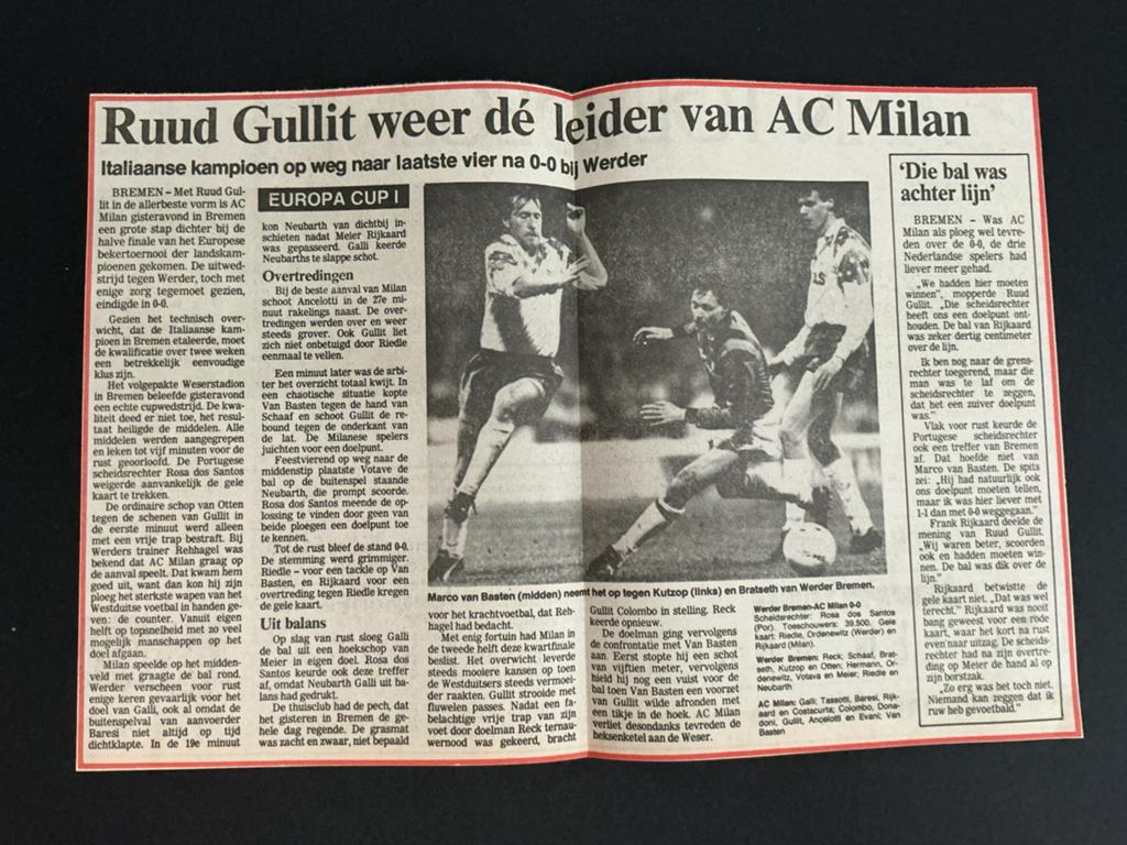 Voetbal krantenartikel Werder Bremen AC Milan 1989 v Basten, Verzamelen, Ophalen of Verzenden, Knipsel(s)
