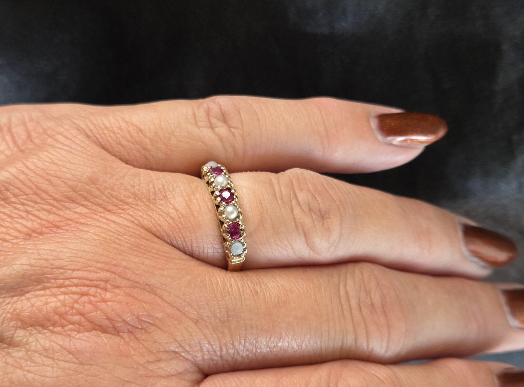 Vintage gouden ring  edelstenen robijn en parel. 2026/708, Sieraden, Tassen en Uiterlijk, Met edelsteen, ., Ophalen of Verzenden