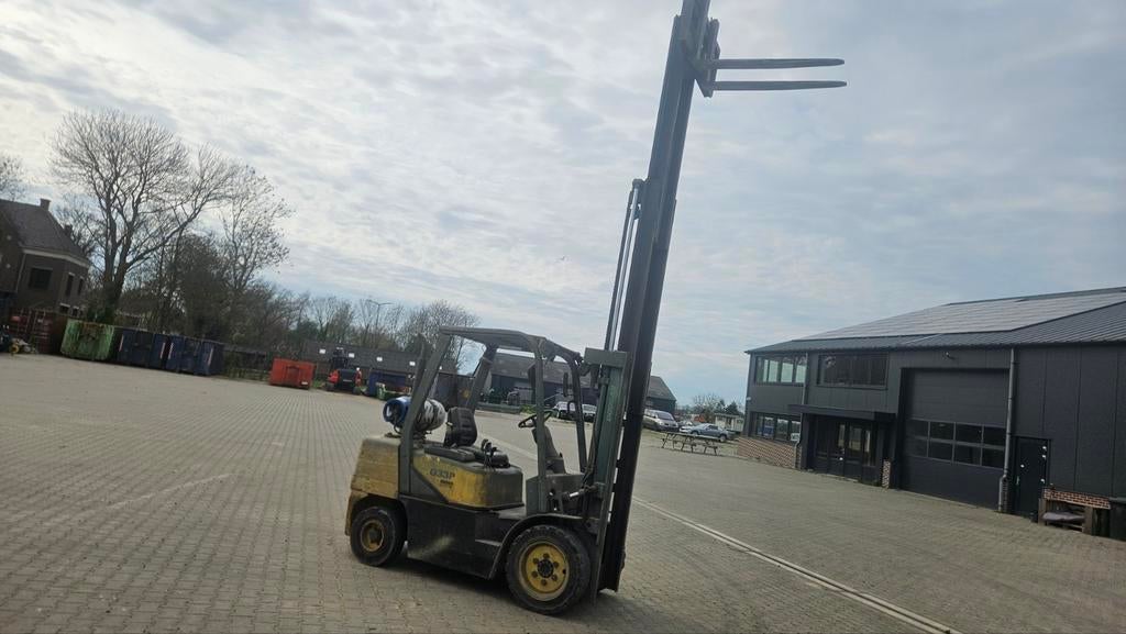 NISSAN 3.3 ton heftruck met 4.5m hefhoogte, Zakelijke goederen, Machines en Bouw | Heftrucks en Intern transport, LPG, 3000 tot 4000 kg